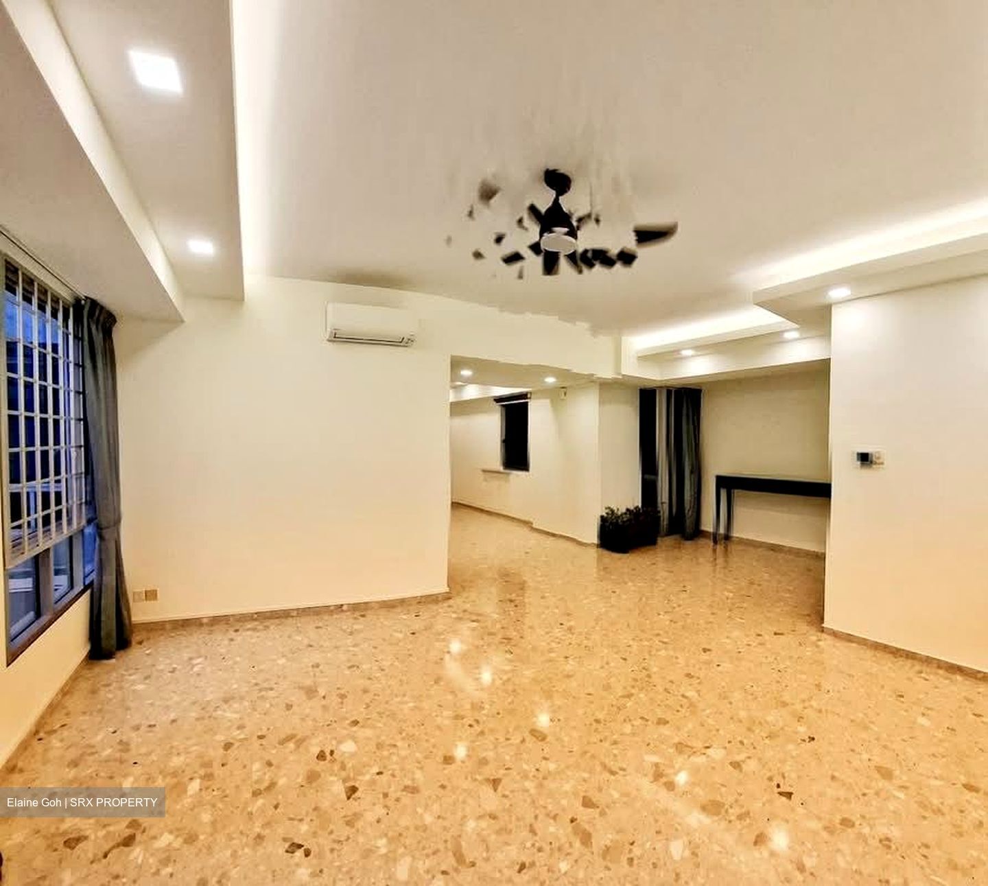 UE Square (D9), Apartment #581141491